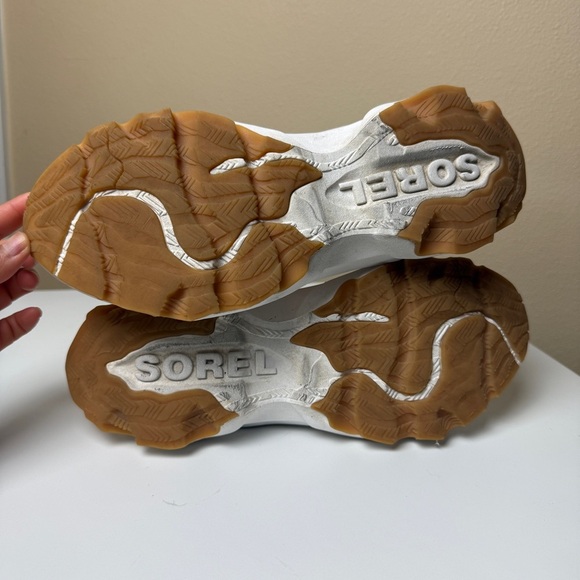 Sorel Kinetic Breakthru Tech Lace Sneakers in Dreamy, Sea Salt, Size 8.5 - Picture 7 of 8